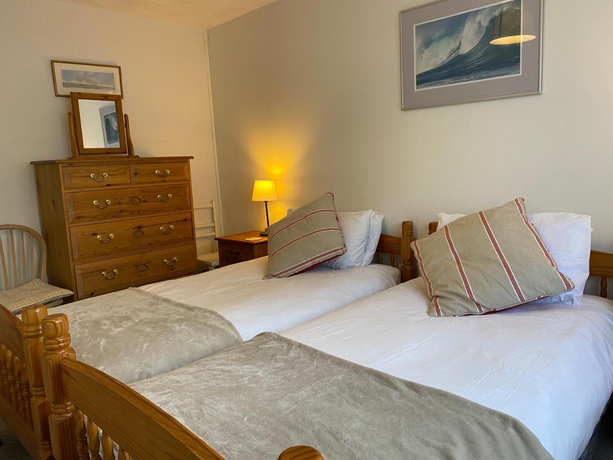 Trafalgar, Lovely Ground Floor Flat With Outside Patio Garden, Minutes Walk To Seafront Seaview Luaran gambar